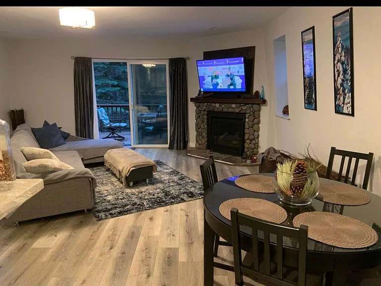 1316 Boren Way — Photo 5