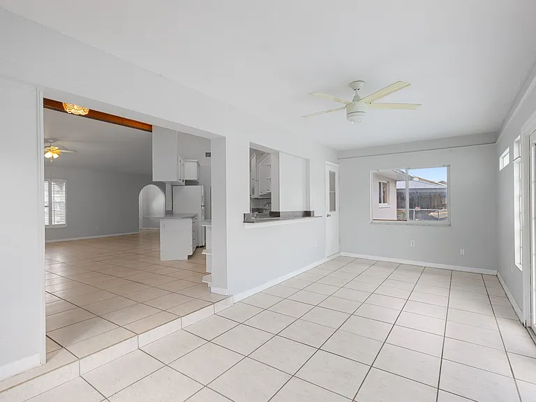2215 SW 12th Pl — Photo 16