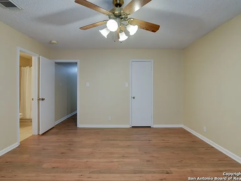 9203 Chinon — Photo 15