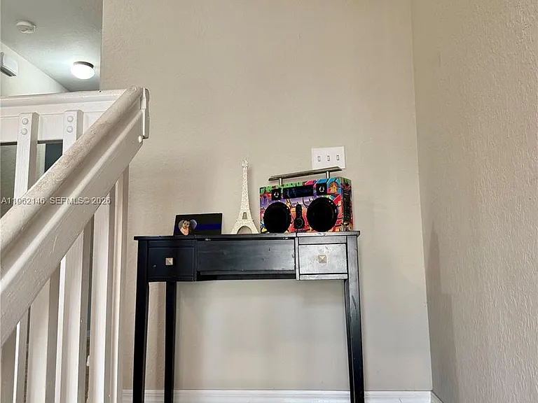 16811 NW 14th Ave #16811 — Photo 10