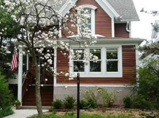 1155 Ashland Ave, Evanston, IL 60202