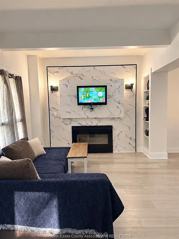 3 bed, $2,250 — Photo 2