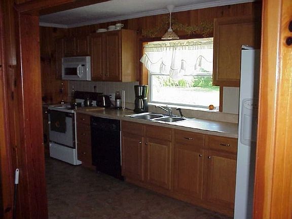 3rd image of 1515 Dakota Ave