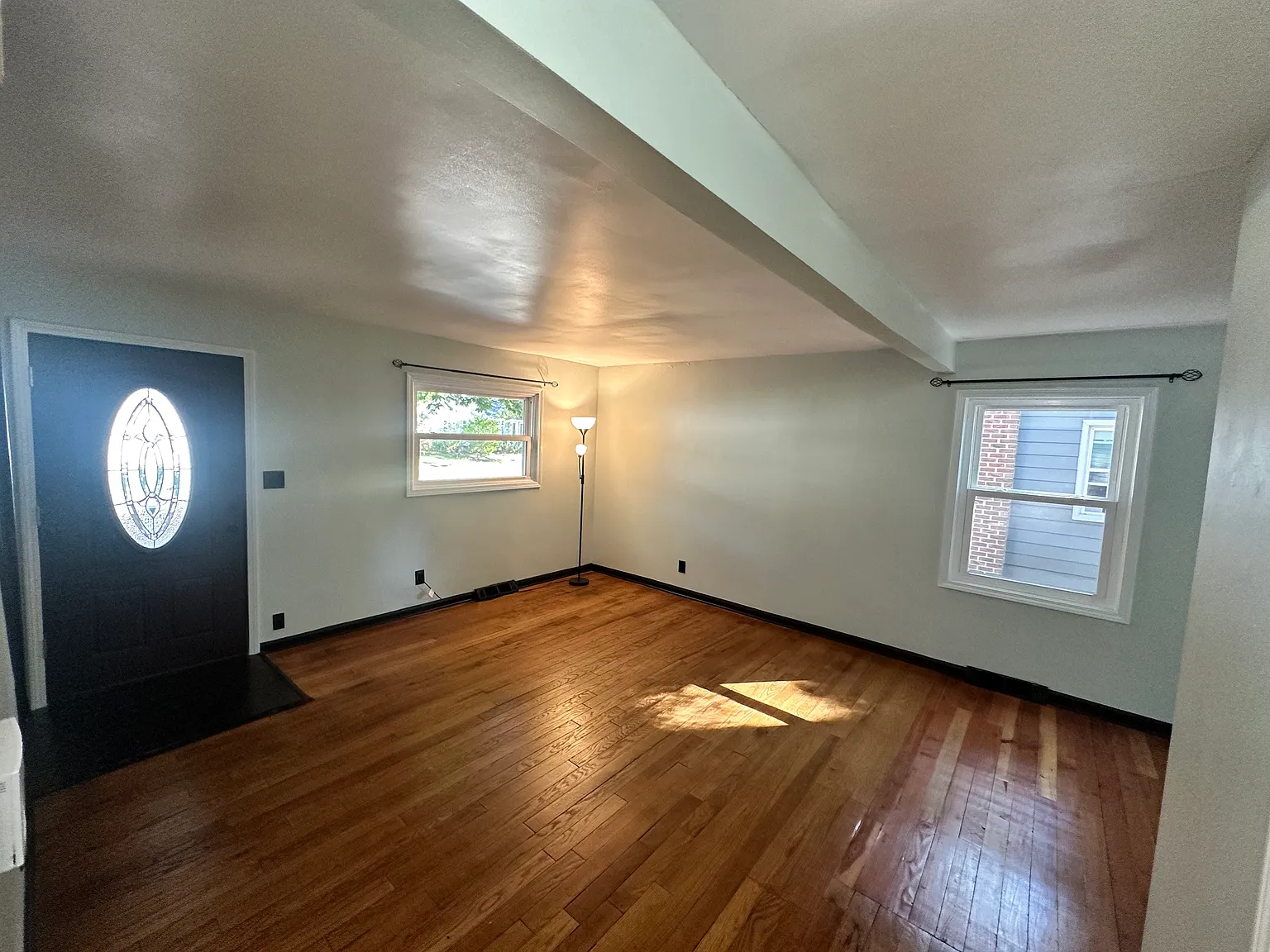 1408 Mohawk Ave — Photo 3