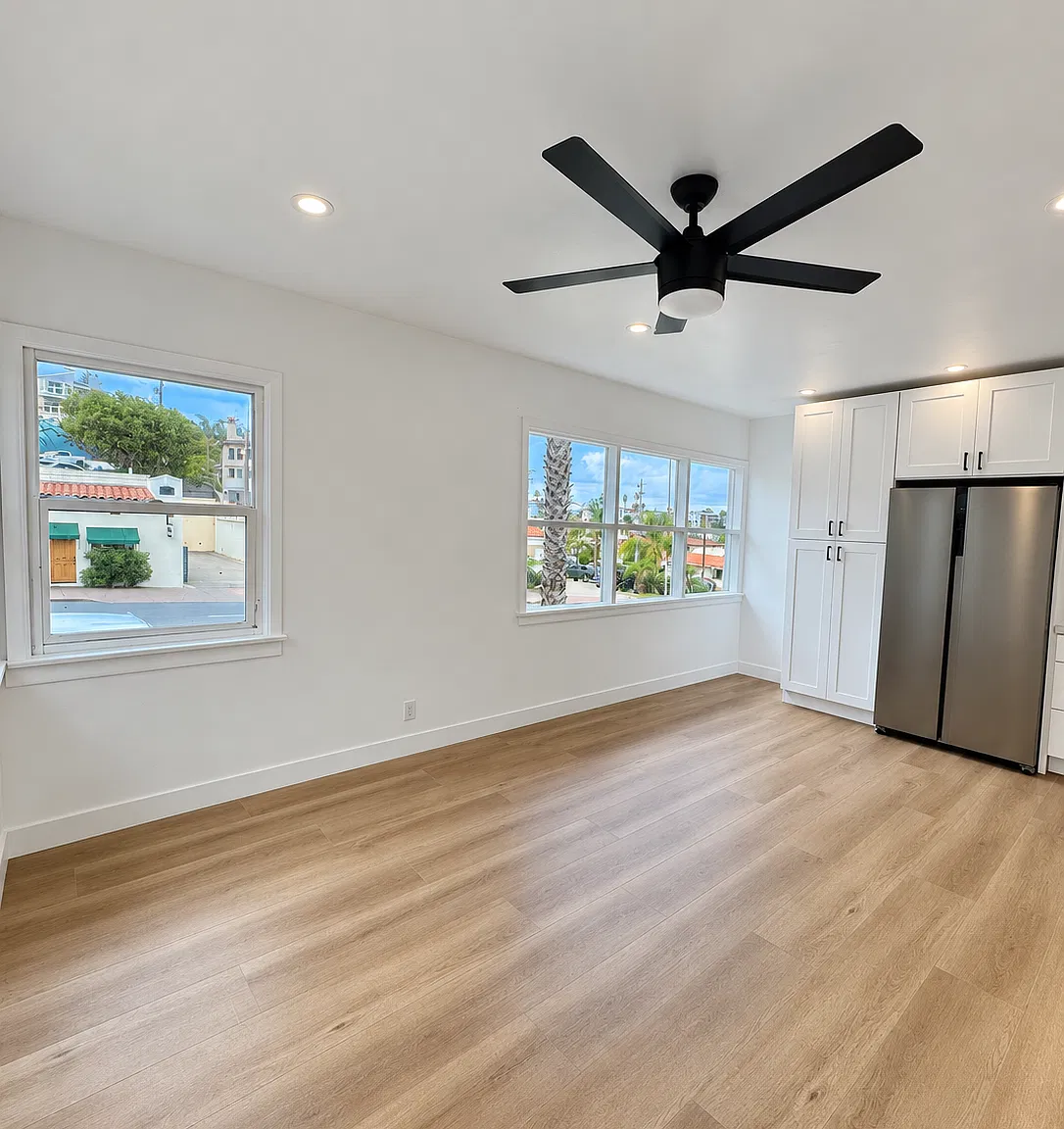 1445 El Camino Real — Photo 3