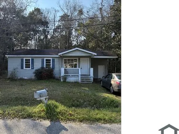 3912 Brookmont Dr, Mobile, AL 36605