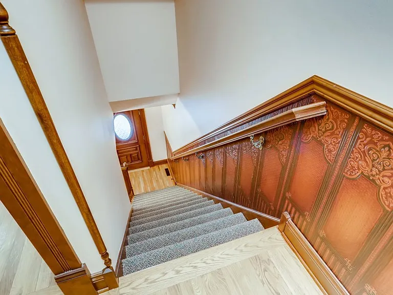 490 Laurel Ave — Photo 23