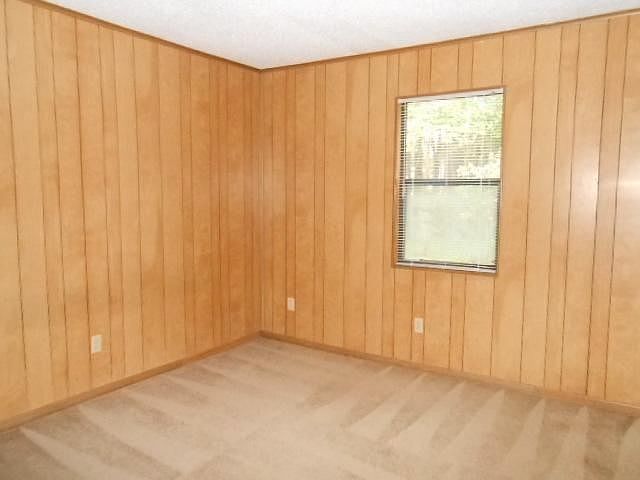 2nd image of 2502 Commerce Rd APT C