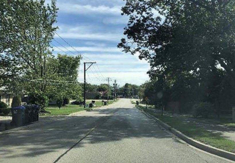 2nd image of 10059 W Beach Rd