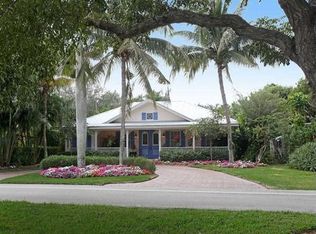 145 6th St N, Naples, FL 34102