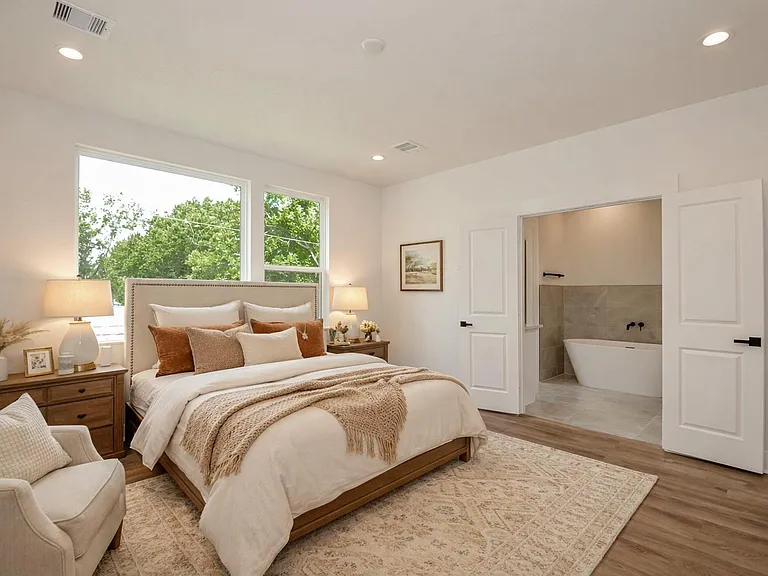 7703 Inwood Grove Ln — Photo 3