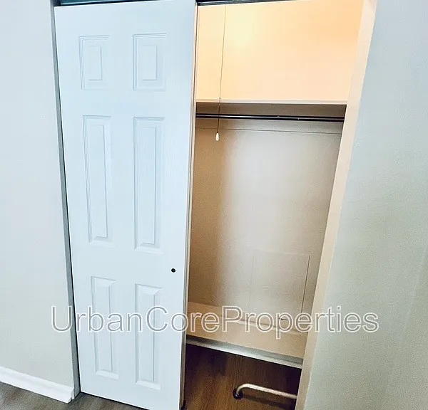 115 7th Ave N #1 — Photo 6