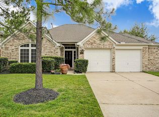 4310 Grove Park Dr, League City, TX 77573