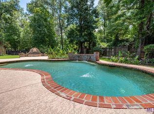 13566 Lakeway Dr, Prairieville, LA 70769