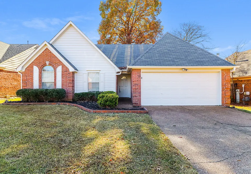 7121 Show Boat Ln