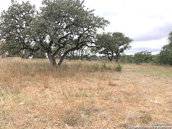 5th image of 3408 Comal Spgs
