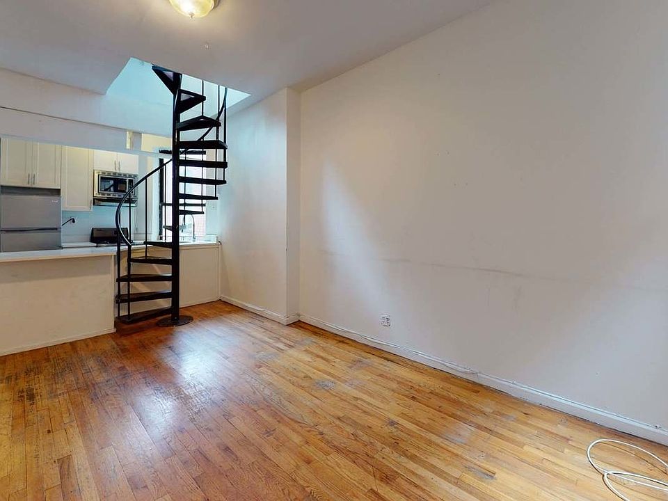 1st image of 324 E 90th St #W5
