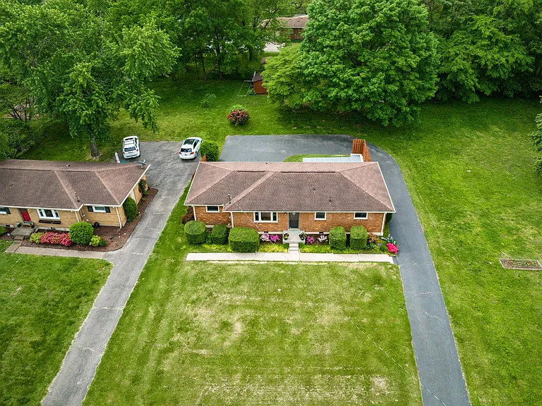 4805 Merrill Ln — Photo 15