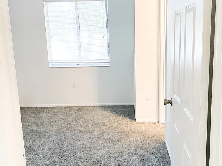 Sunbay Apartments — Photo 18