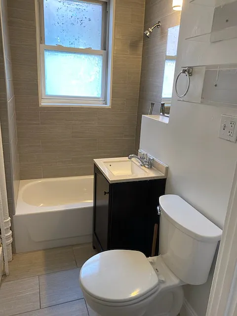 3 bed, 900 sqft, $4,800 — Photo 4