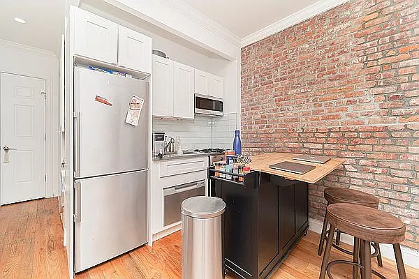 Rented by Living New York | media 9