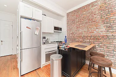 Rented by Living New York