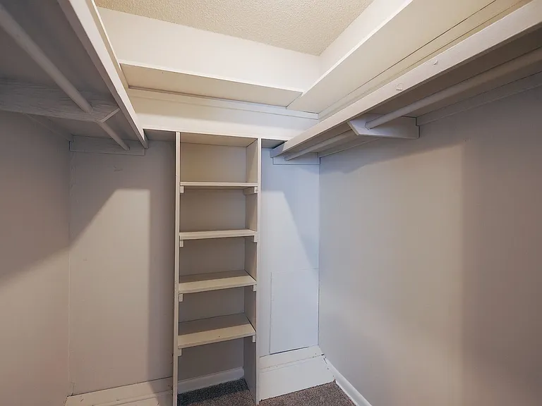 Hampton Hall | Comfort, Convenience, & Community All In One — Photo 104
