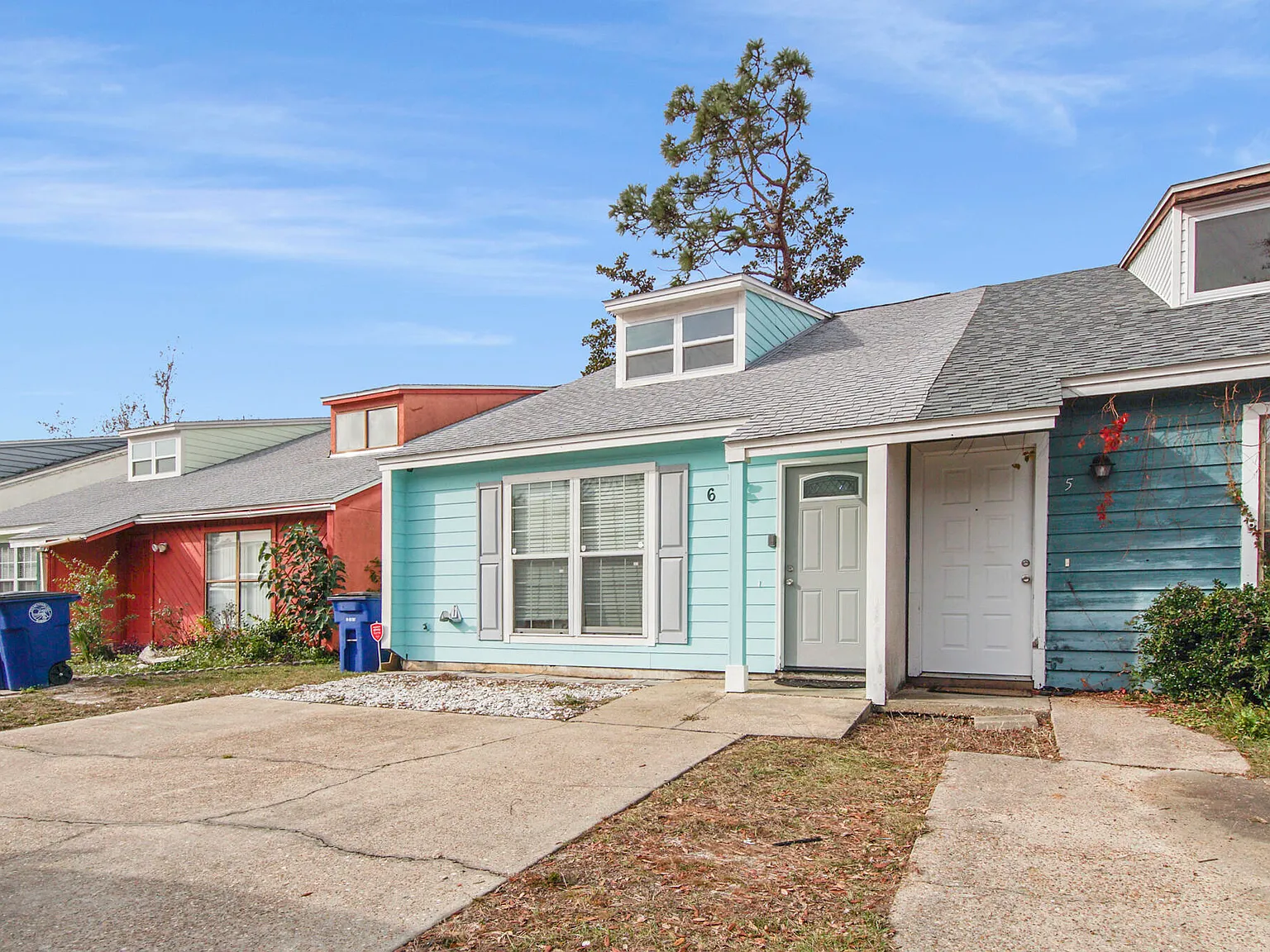 2 bed, 1280 sqft, $2,300 — Photo 3
