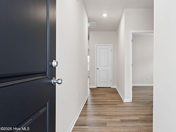 3rd image of 106 Maymont Street NW
