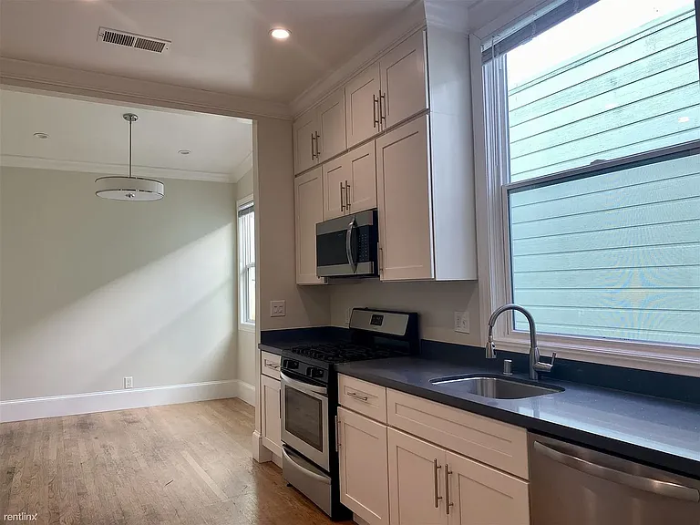 2645 Mission St #7 — Photo 4