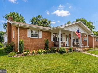 209 Wood Ave, Winchester, VA 22601