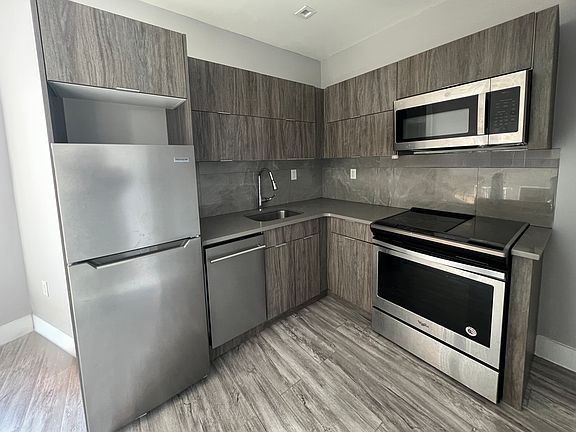 2nd image of 411 E 118th St APT 37