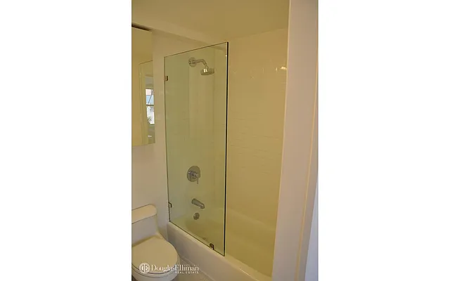 Rented by Douglas Elliman | media 18