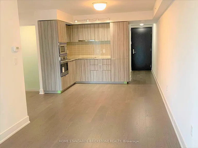 955 Bay St #2619 — Photo 9
