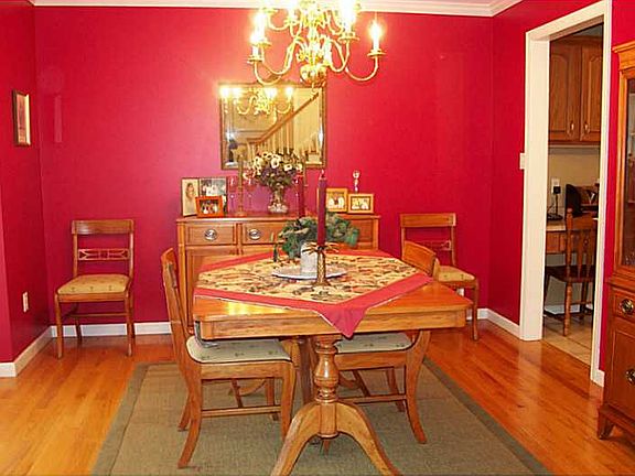 4th image of 6015 Kingdom Ct