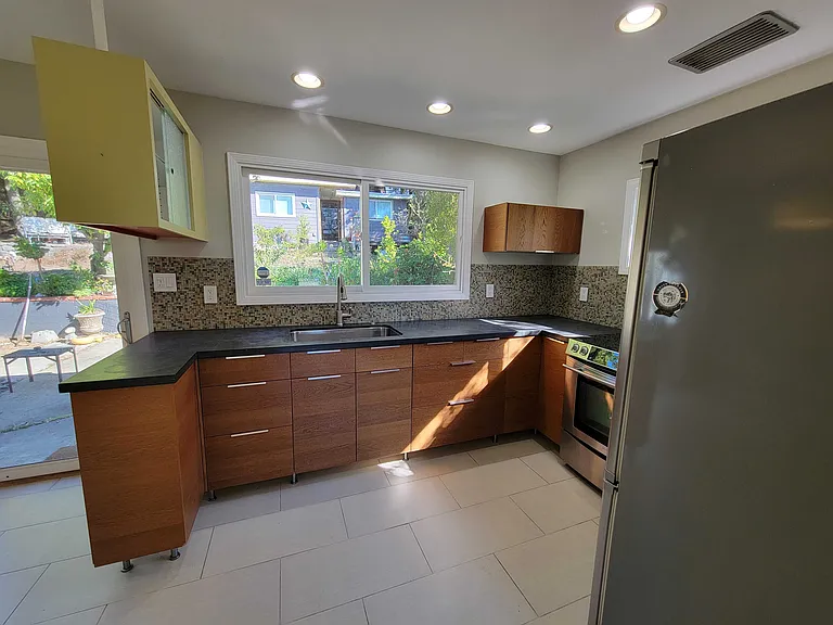 118 El Verano — Photo 4