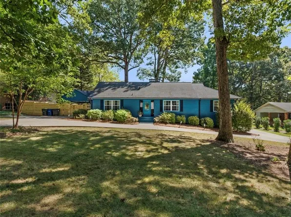 849 Chester Rd, Winston Salem, NC 27104