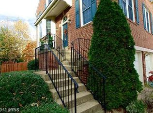 2226 Journet Dr, Dunn Loring, VA 22027