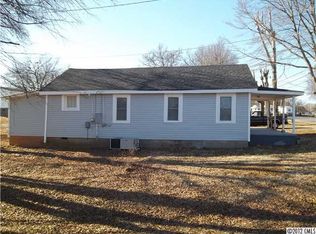 614 S Mountain St, Cherryville, NC 28021