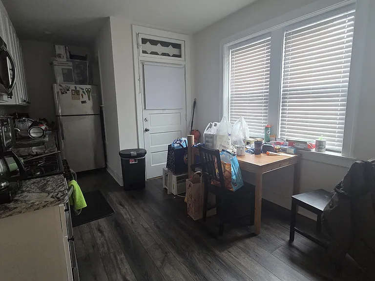 5818 W Berteau Ave #1 — Photo 2
