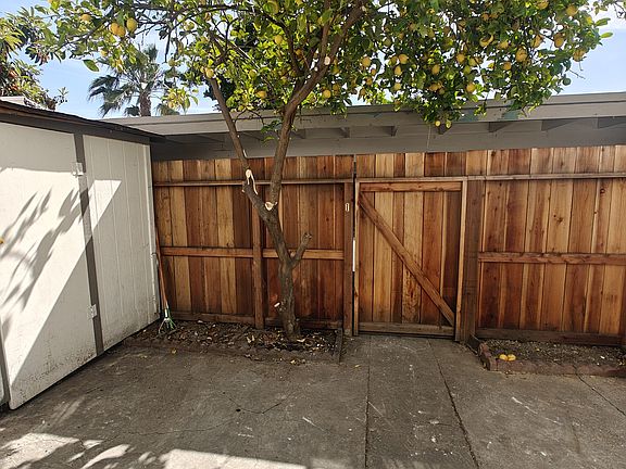 4th image of 2022 Liberia Cir