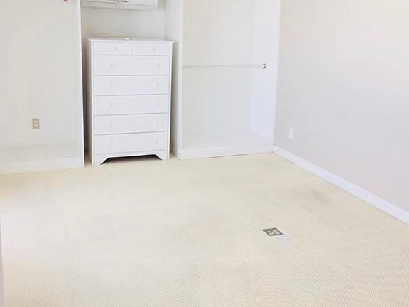 4th image of 947 W Campbell Ave