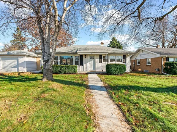 3258 North Mayfair ROAD, Wauwatosa, WI 53222