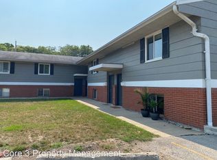 901 Market St APT 12, Normal, IL 61761