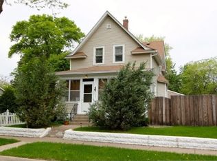1561 Race St, Saint Paul, MN 55102