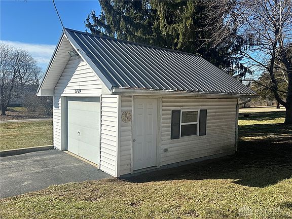 4th image of 3774 State Route 121