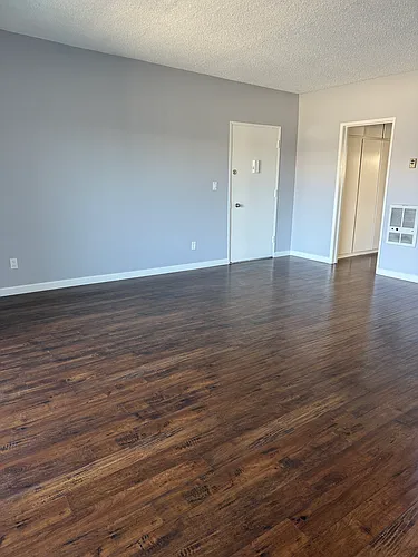 504 Avenue G Photo 1
