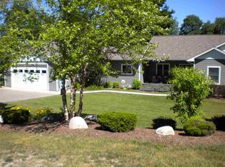 391 Skyline Dr, Petoskey, MI 49770