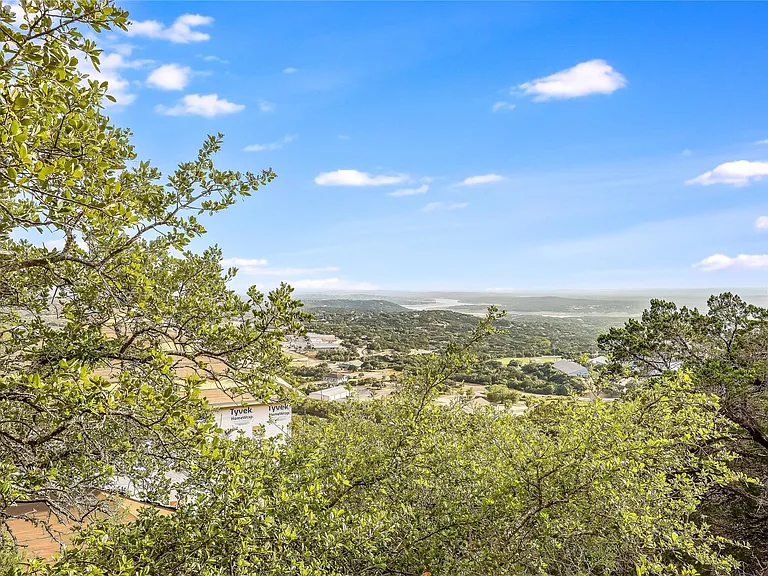 20701 Adobe Trl — Photo 3