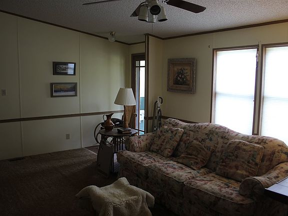5th image of 152 Lambert Hills Blvd